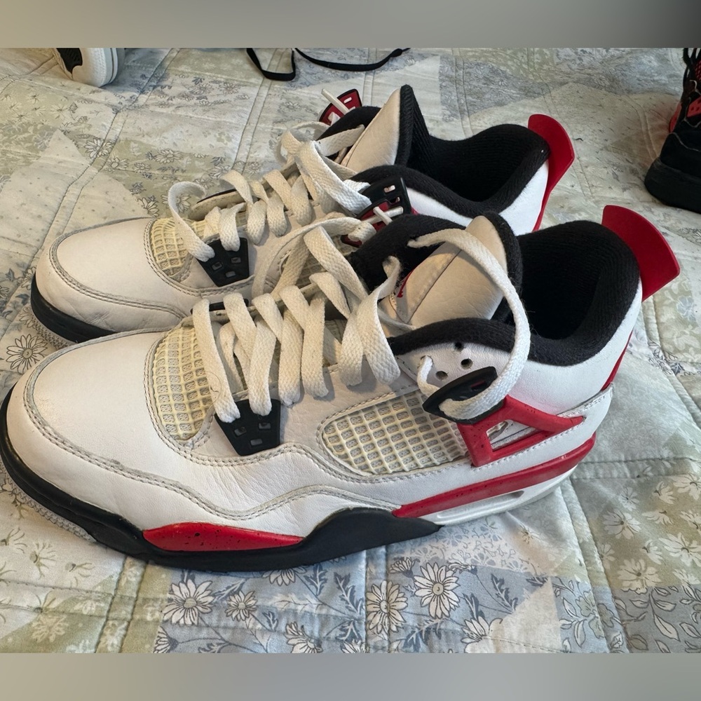 Jordan Kids Sneakers in White and Red